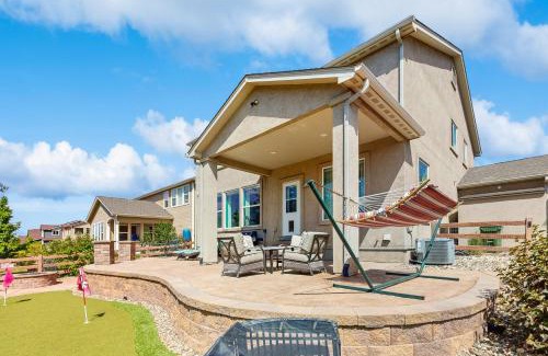 Wolf Ranch House | Paw and Peak Lodge