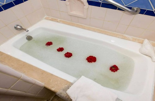 Cerritos Resort | PB Emerald Bay Owner Master Suite 1BR2B October 27-November 3, 2025