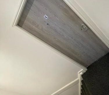 Hyde Apartment | Pc homes room C