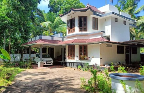 Pattanakkad Villa | PEACE HOME STAY