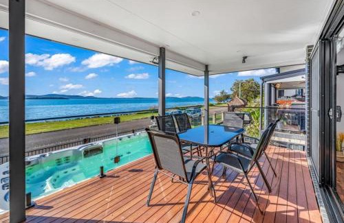 Tanilba Bay House | Peace In Paradise near Nelson Bay- waterviews, spa, adventures