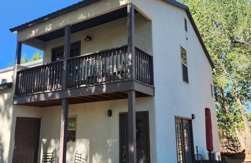 South Valley House | Peace, quiet and dark night skies in Albuquerque’s Rio Grande South Valley