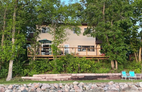 Brandon Cabin | Peaceful 3-bedroom cabin on a serene, secluded lake with kayaks and a canoe
