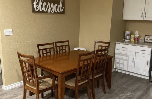 Palacios House | Peaceful 3BR house with a lot of space.