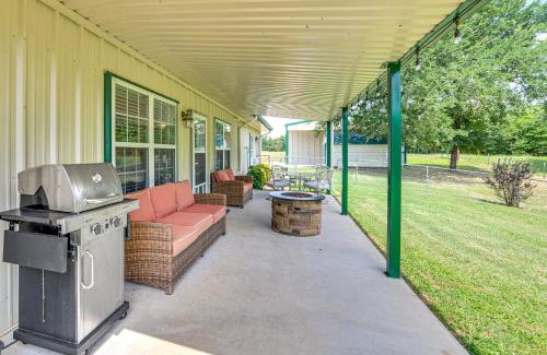 Westminster House | Peaceful and Private - North Texas Family Escape!