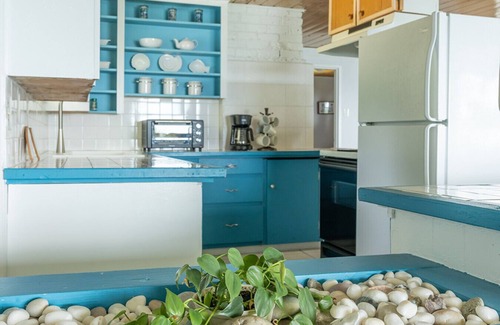 Blaine House | Peaceful Beachfront Getaway with Sweeping Water Views