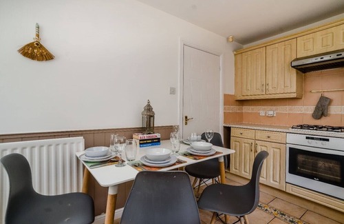 Cradley House | Peaceful Birmingham Home (Standard Twin Room)