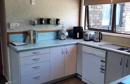 Rotorua House | Peaceful by the stream