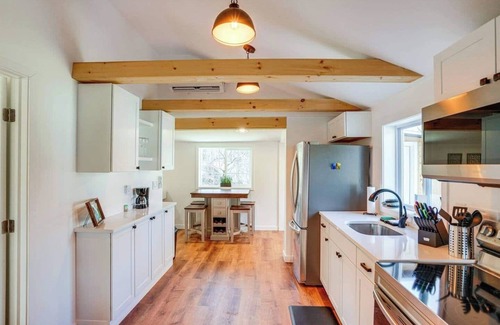 West Saugerties House | Peaceful Cabin w/Fire Pit & Creek Access