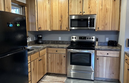 Mount Ida Cabin | Peaceful Cabin with WIFI & amazing star gazing views. No Pets Allowed.