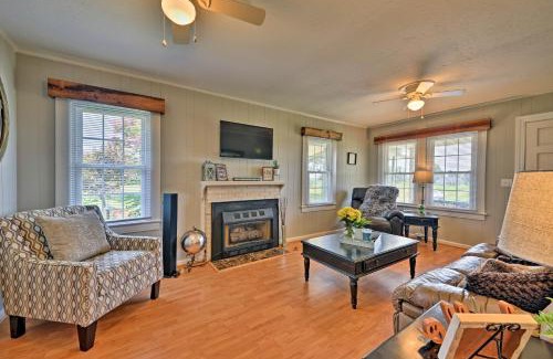 Elkin House | Peaceful Elkin Vacation Rental about 17 Mi to Mt Airy!