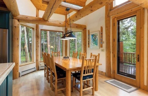 Breckenridge Cabin | Peaceful Forest Getaway with Stunning Views