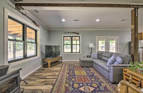 Berger House | Peaceful Guest Home with Patio on 152-Acre Farm