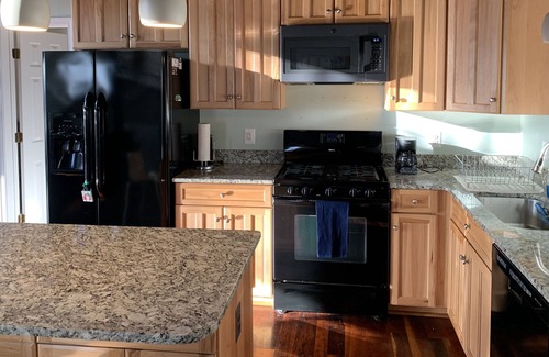 Marshall House | Peaceful home on 5 wooded acres