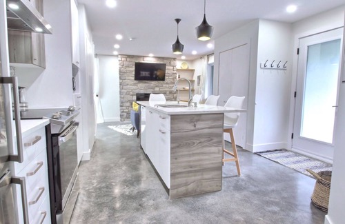 Bromont Apartment | Peaceful Mountain Side Appartment Fully Equiped and Close to Many Activities