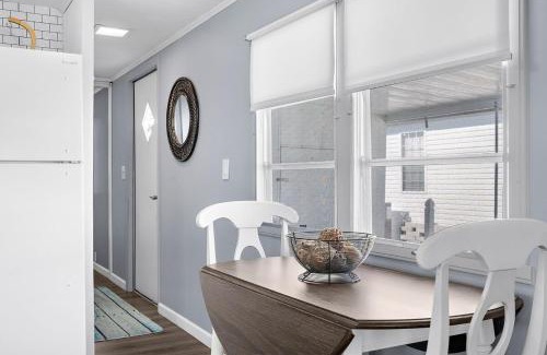 Laurel House | Peaceful Nokomis Escape 5 Mins to Beach 55