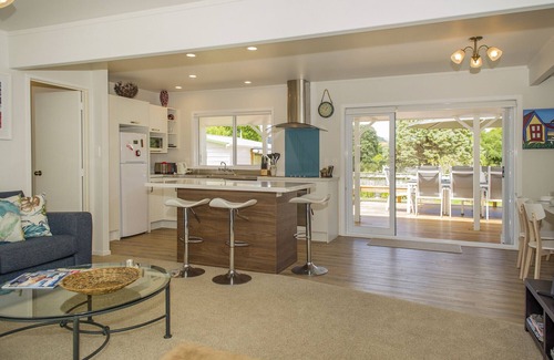 Pauanui Cottage | Peaceful Pauanui - Pauanui Holiday Home