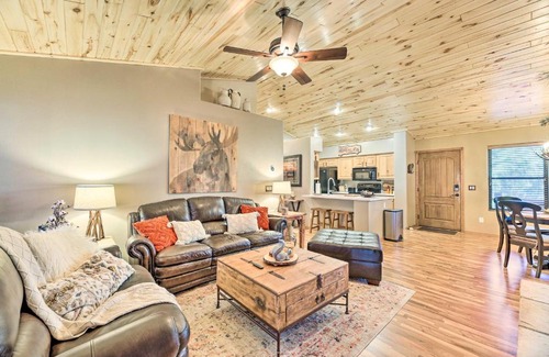 Show Low House | Peaceful Pines Cabin about 3 Mi to Fool Hollow Lake!