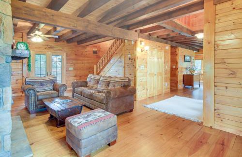 Spottswood House | Peaceful Raphine Cottage with Deck and Fireplace!