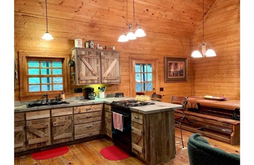 Garfield Cabin | Peaceful, Secluded Cabin near Beaver Lake