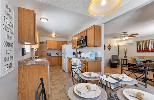 Mira Costa House | Peaceful Senior Community Near Beach, Restaurants & Shopping