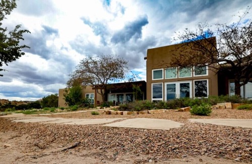 Ojo Caliente Apartment | Peaceful Suite in Desert Inn- Black Mesa King Room
