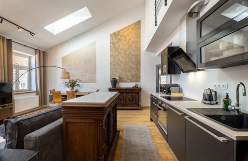 Vysehrad Apartment | Peaceful Terrace Loft with A/C by Vyšehrad