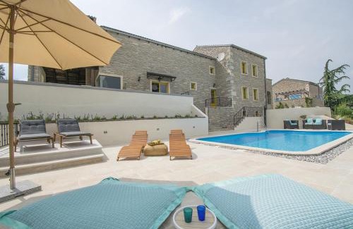 Kircija Villa | Peaceful Villa with Pool & Sauna, La Casa di Kyra