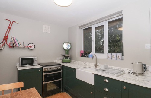 Langport Cottage | Pear Tree Lodge