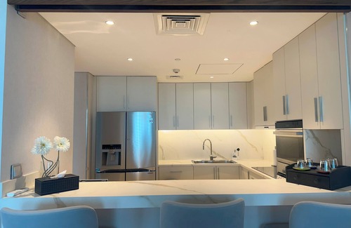 Doha House | Pearl of the Marina Baywalk Penthouse