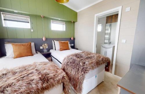 Towyn House | Pebble Beach Resort The Goodwood Lodge