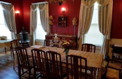 Easley Bed & Breakfast | Pecan Terrace Inn