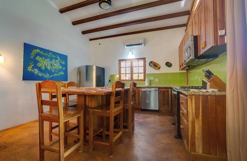 Pedasi House | Pedasi Retreat/2BD/2BA with Large Screened Deck, AC & Local Charm