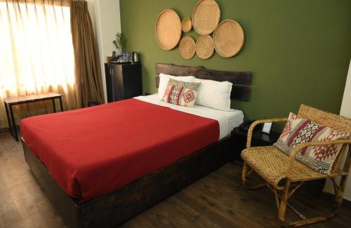 Sualkuchi Hotel | Peepal Tree Inn