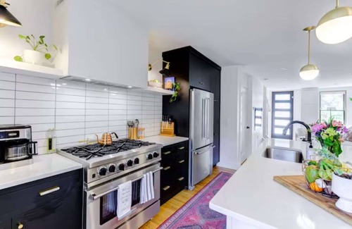 Pendleton House | Pendleton Home with private backyard and firepit