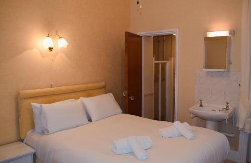 Weymouth Bed & Breakfast | Penn House Hotel