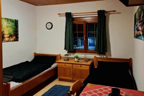Bad Voeslau House | Pension Haus Marianne