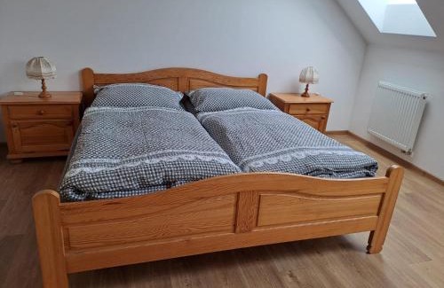 Malenice Apartment | Pension Na Statku- Kočičí apartmán