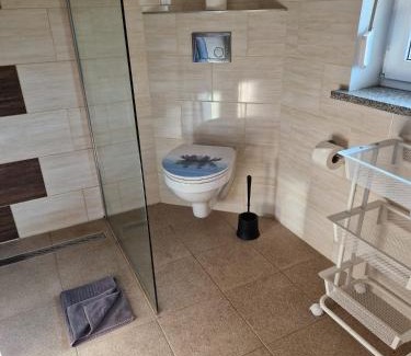 Topchin House | Pension NELE für Monteure NAHE Berlin