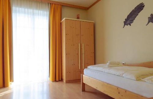 Heidenreichstein House | Pension & Reitstall Inghofer