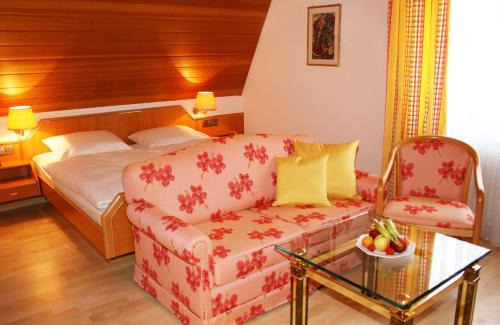Bretzfeld House | Pension Rose