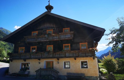 Bad Hofgastein House | Pension Schlager Taxerhof