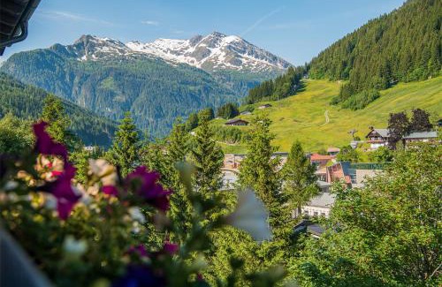 Bad Gastein Bed & Breakfast | Pension St.Leonhard