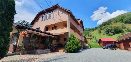 Vidra House | Pensiunea Apuseni