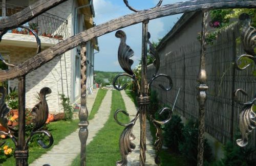 Mahmudia House | Pensiunea Casa Cornelia Mahmudia
