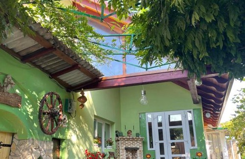 Milestii Mici House | Pensiunea Doina și Ion