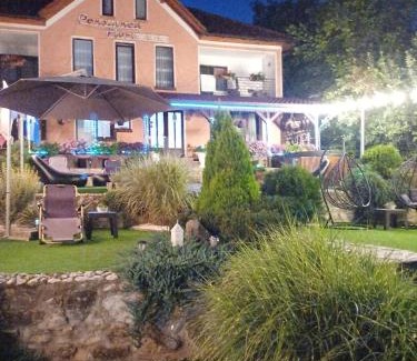 Vata de Jos House | Pensiunea Flori