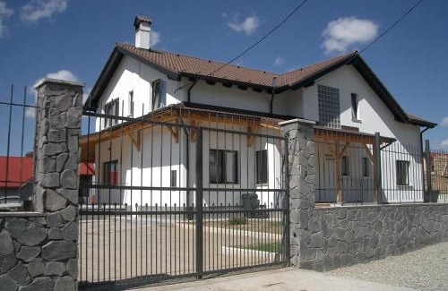 Brasov House | Pensiunea Funivia