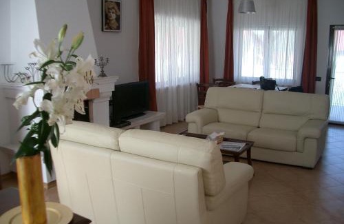 Brasov House | Pensiunea Funivia