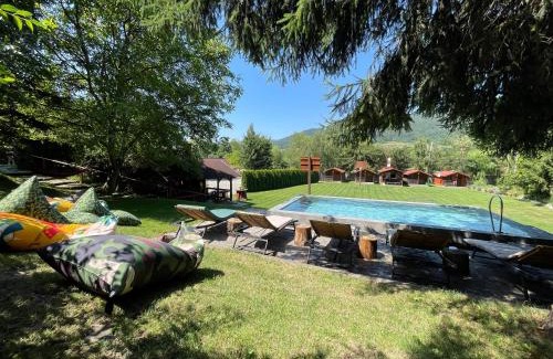 Sub Cetate House | Pensiunea Hétvezér Panzió